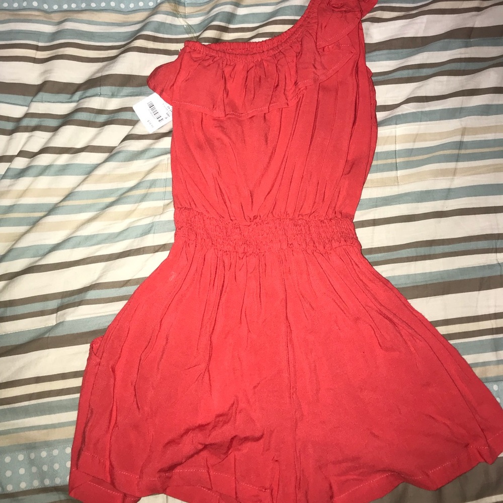 1 Shoulder sleeve peachy pink romper